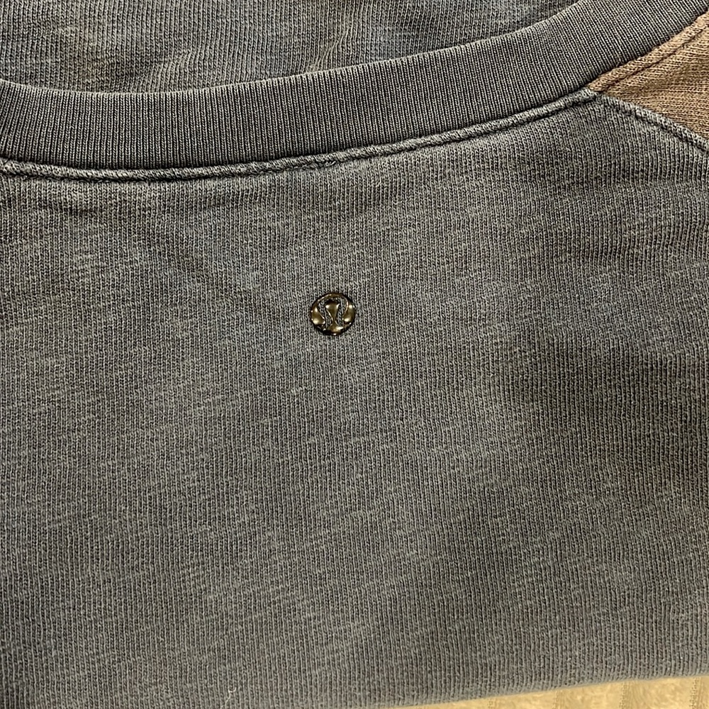 Lululemon Crew Neck Sweatshirt EUC Mens medium
